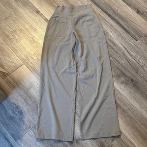 Athleta Taupe Relaxed Pants